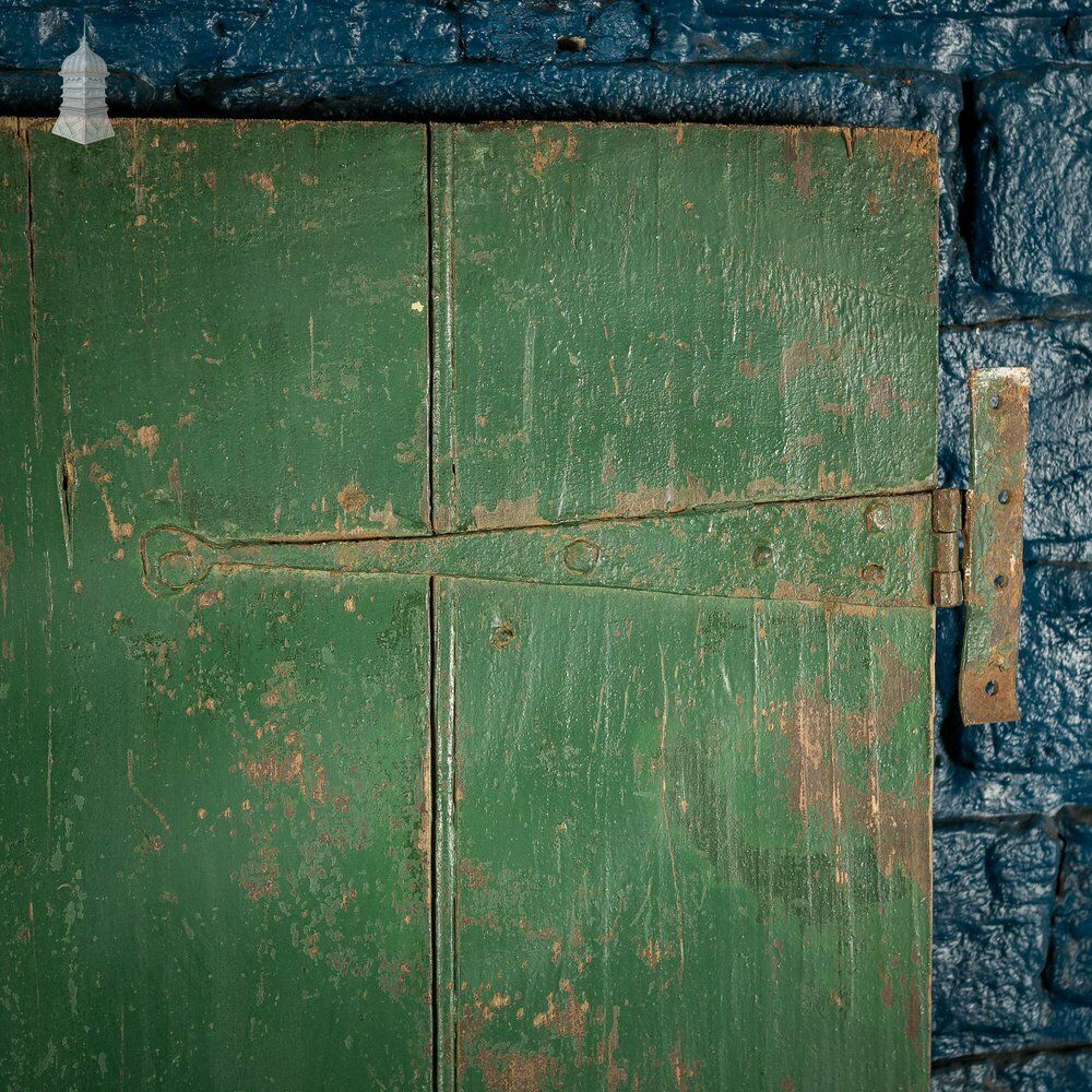 Small Georgian Green Painted Ledged And Braced Cottage Door photo 240.0