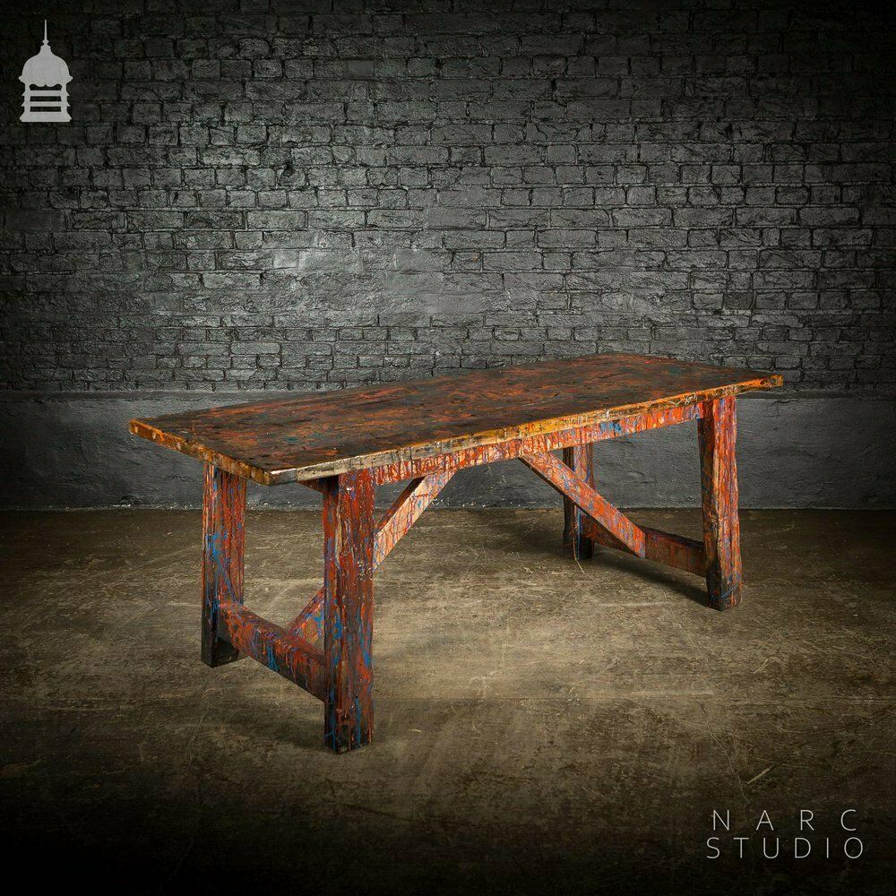 photo vintage Narc Studio Pine Splay Leg Trestle Table With Abstract Painted Finish
