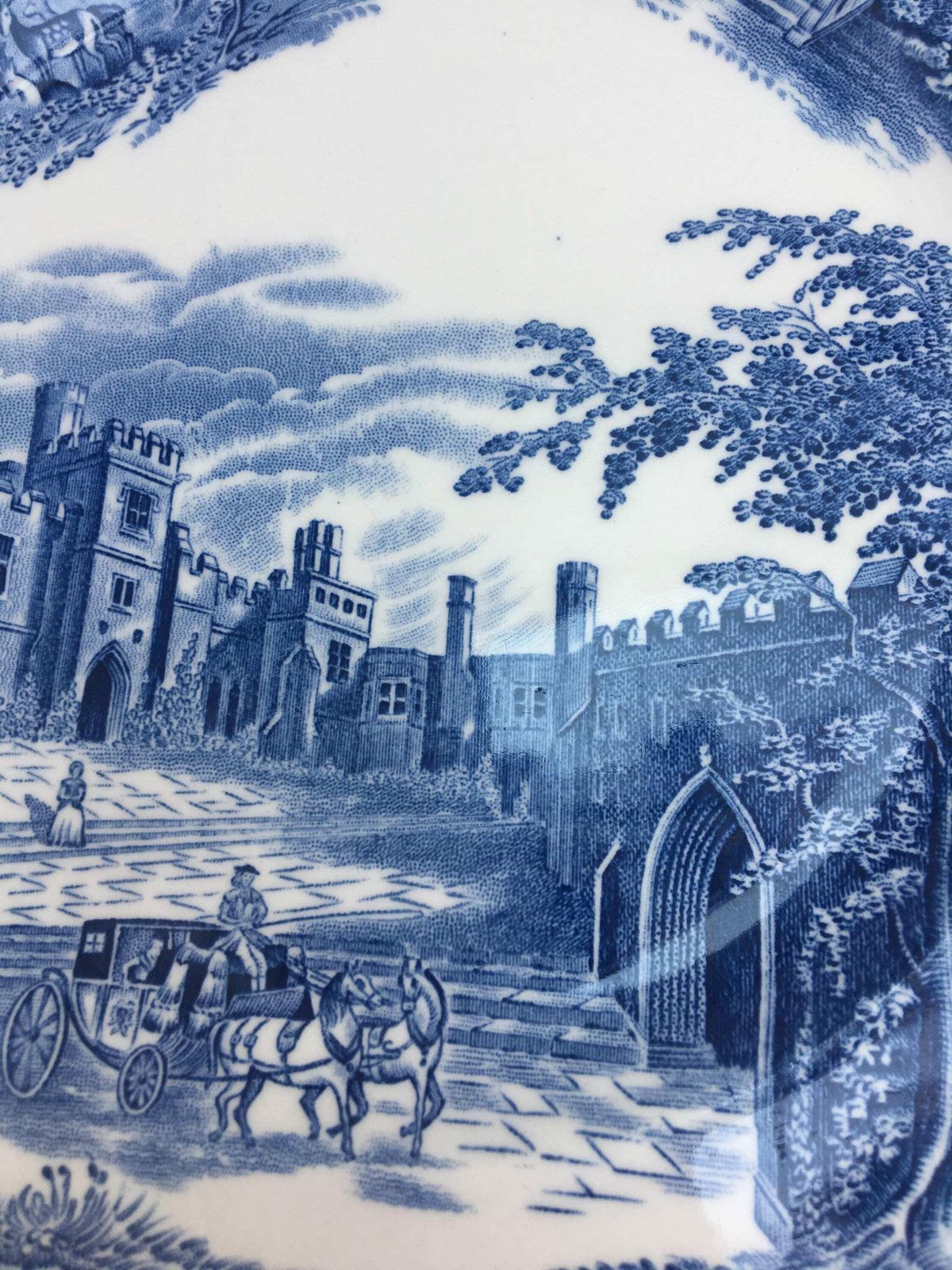 4 Haddon Hall Blue Van Johnson Brothers – Entréebord 8,8" – Niet Meer Leverbaar Servies, Vervangend Tafelservies, Wit/Blauw, Engelse Gravureborden photo Woonaccessoires