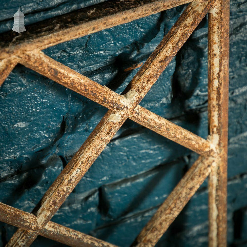 Batch Of 5 Diamond Metal Window Frames photo buy
