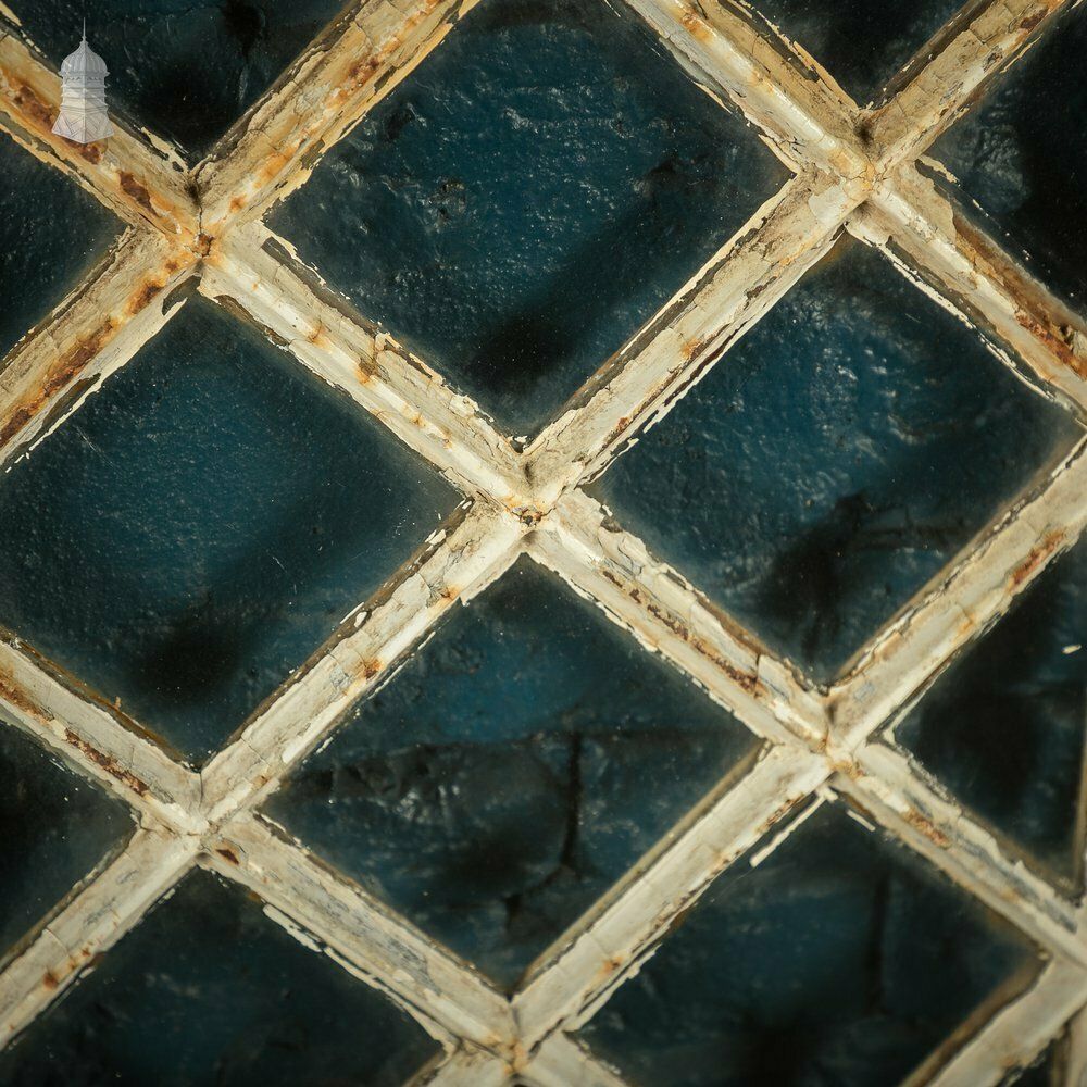Home Fixtures Batch Of 5 Diamond Metal Window Frames photo