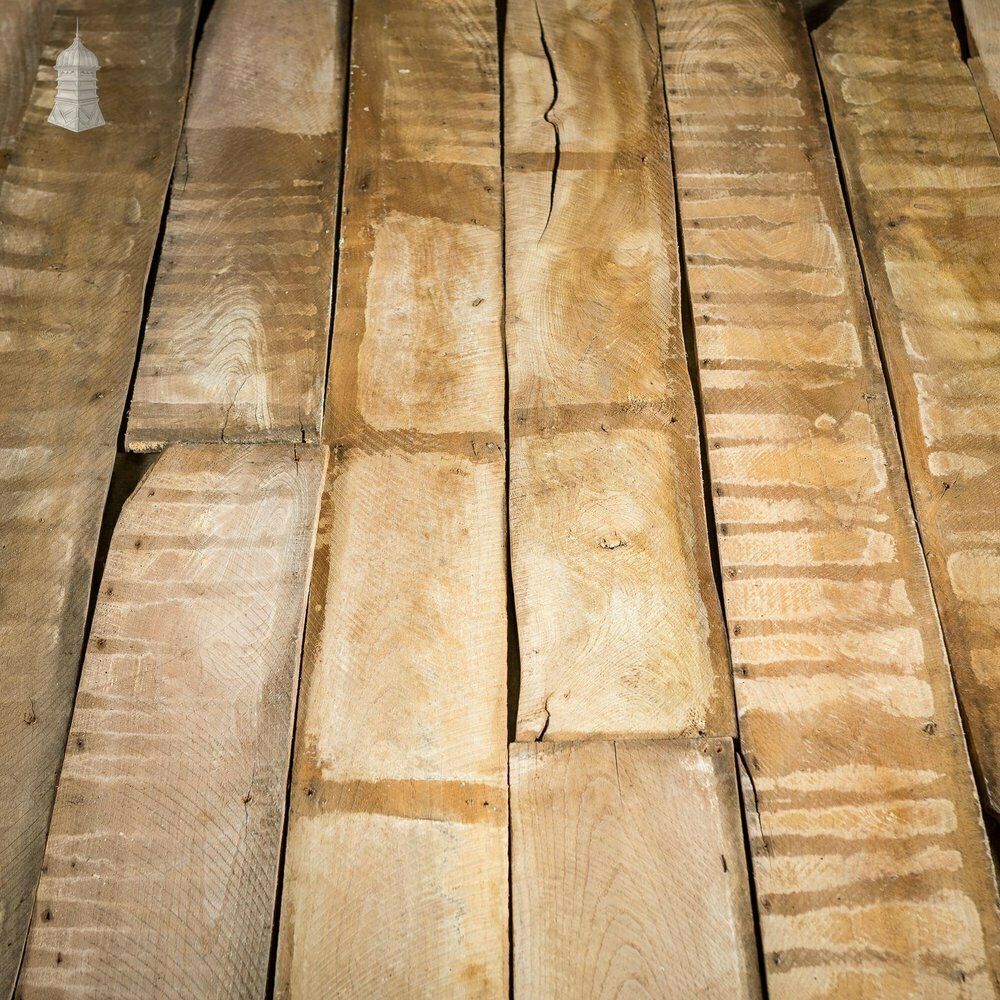 photo vinterior Batch Of 7.5 Square Metres Of Elm Wall Boards With Distressed Lath And Plaster Markings