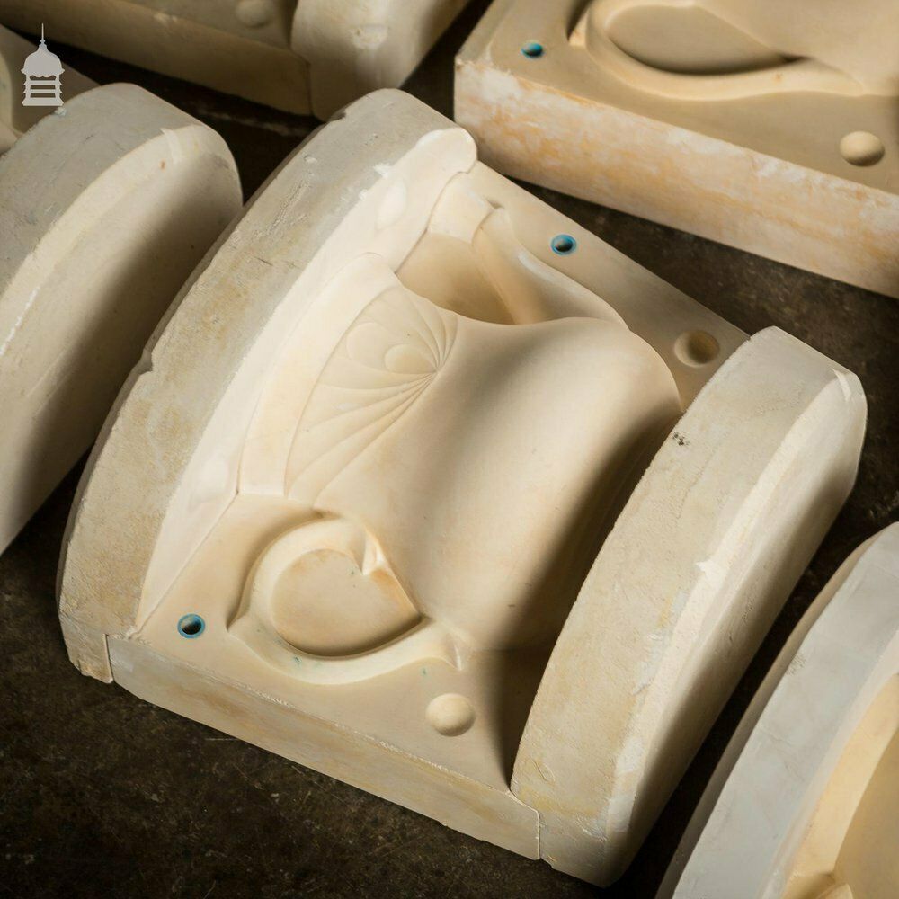 photo vinterior Batch Of 50 Vintage Teapot & Vase Pottery Moulds