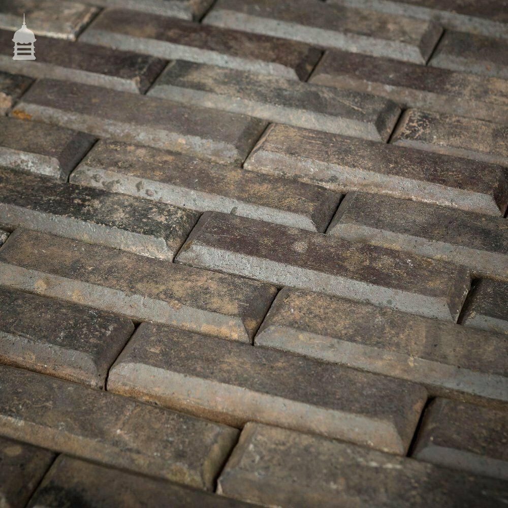 Batch Of 580 Narrow Victorian Staffordshire Blue Clinker Pavers   4 ½ Square Metres photo vinterior