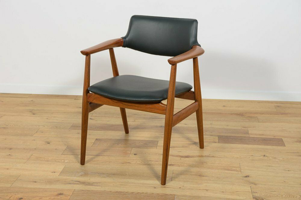 photo furniture Mid Century Teak Dining Chairs Model Gm11 By Svend åge Eriksen For Glostrup, 1950s, Set Of 6