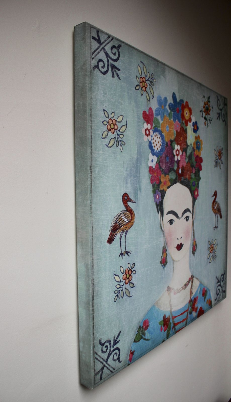 95.0 Large Canvas Print Depicting The Famous Mexican Artist Frida Kahlo photo