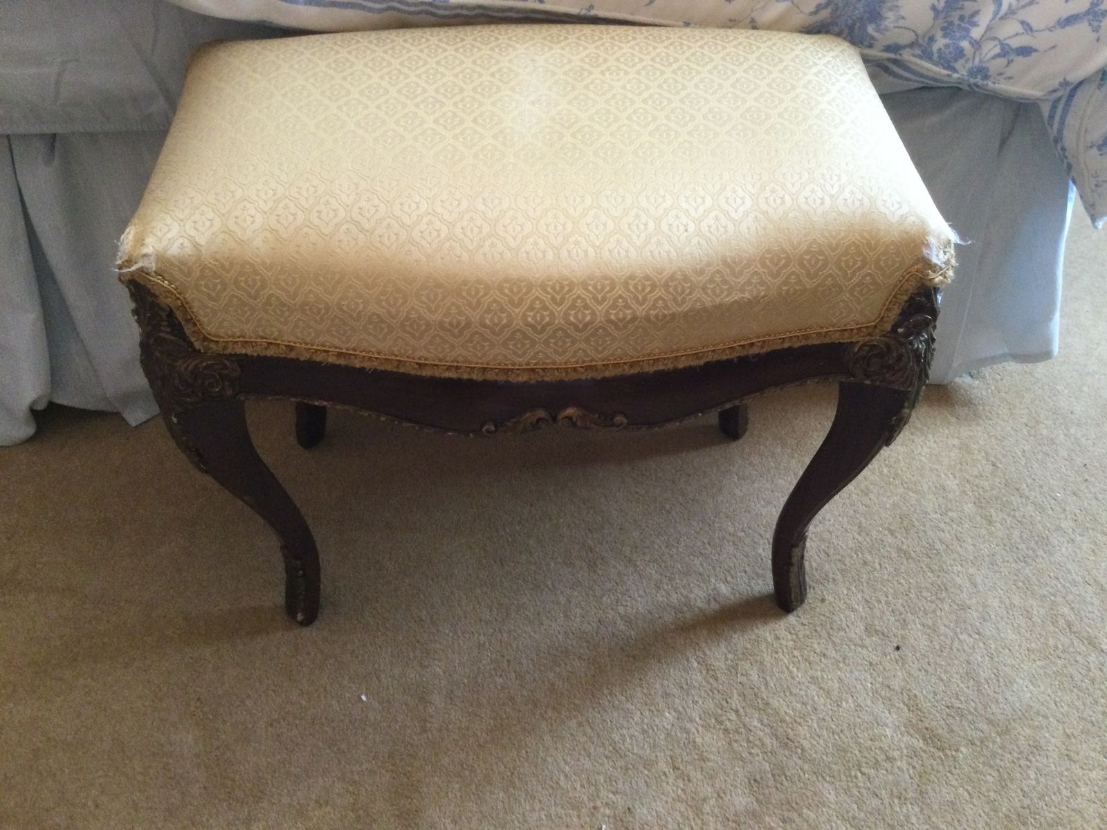 5 Piece French Bedroom Suite. Very Ornate. Good Condition. photo 1000.0