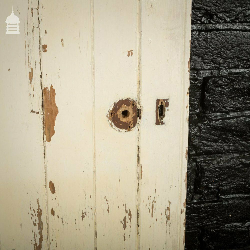 photo vinterior 19th C White Painted Pine Ledged And Braced Internal Cottage Door With Period Repairs