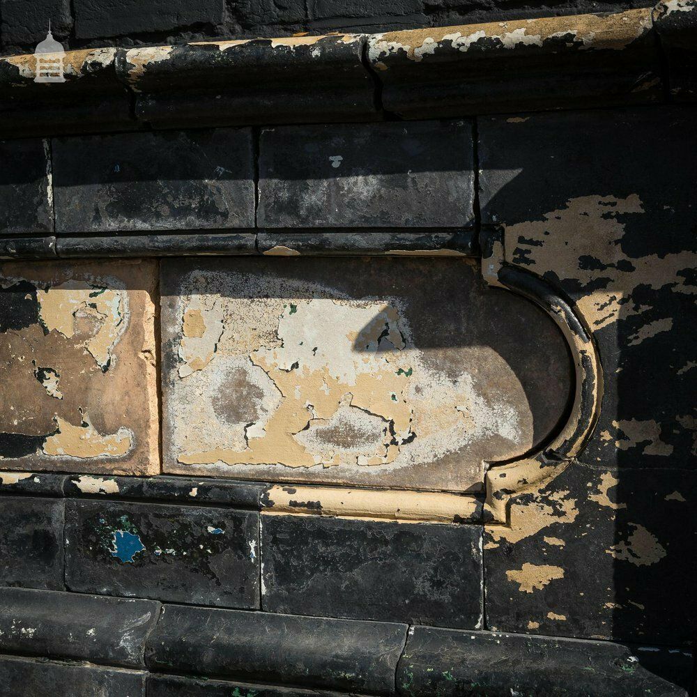 photo vinterior 19th C Staffordshire Blue Wall With Inset Bathstone 5.25m