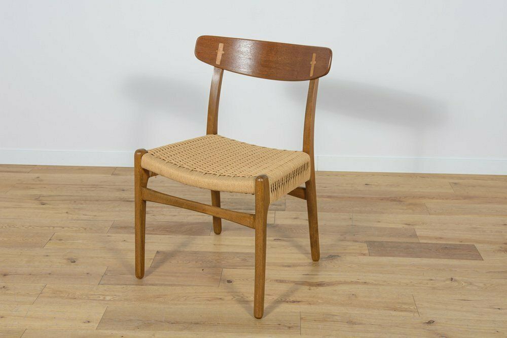 photo furniture Mid Century Dining Chairs Ch23 By Hans J. Wegner For Carl Hansen & Son, 1960s, Set Of 4
