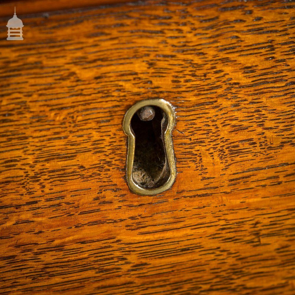 photo vinterior George III Oak Chest Of Drawers With Brass Sphinx Drawer Pull Handles