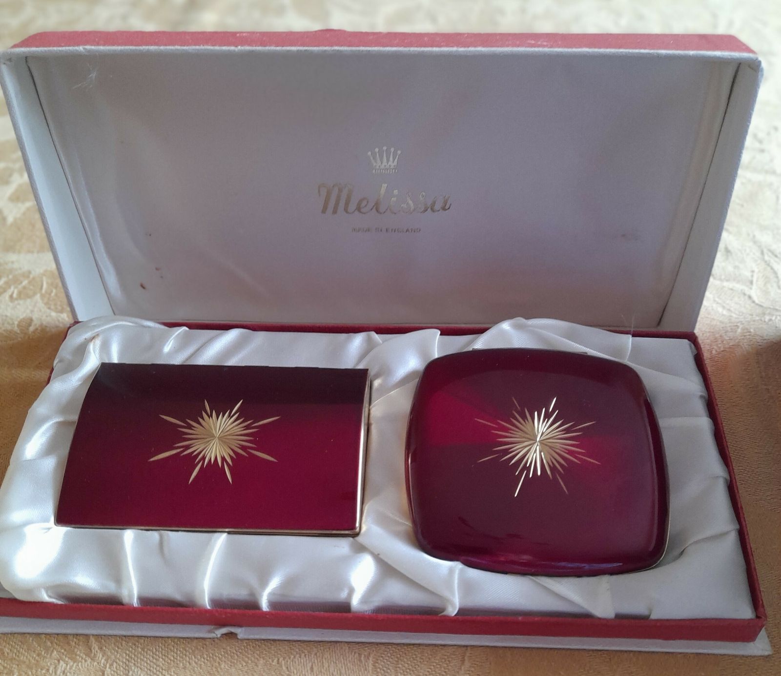 Vintage Melissa Cigarette & Powder Compact Set