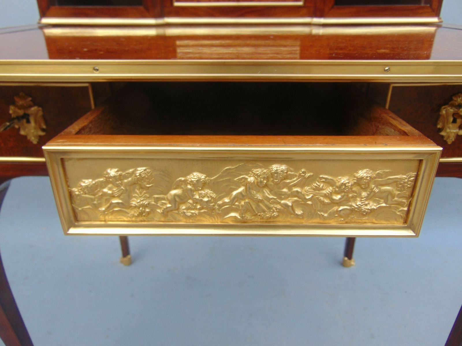 An Exceptional Quality French Desk photo vinterior