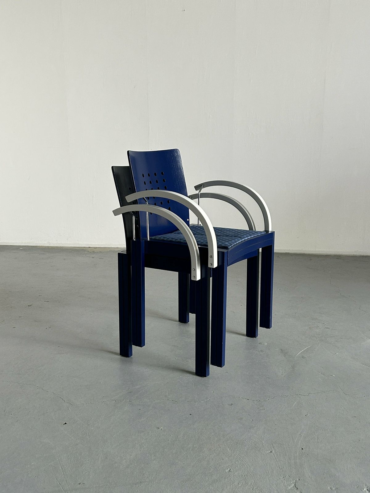 1 Of 20 Postmodern Memphis Era Original Thonet Vienna Sculptural Stackable Dining Chairs, Original And Signed, 1990s Austria photo 225.0