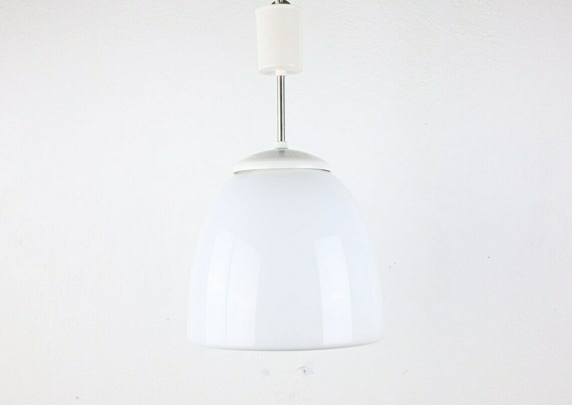 Bauhaus Hanglamp, Bakeliet Lamp, Bauhaus Lamp, Bauhaus Verlichting, Hanglamp, Hanglampen photo for sale