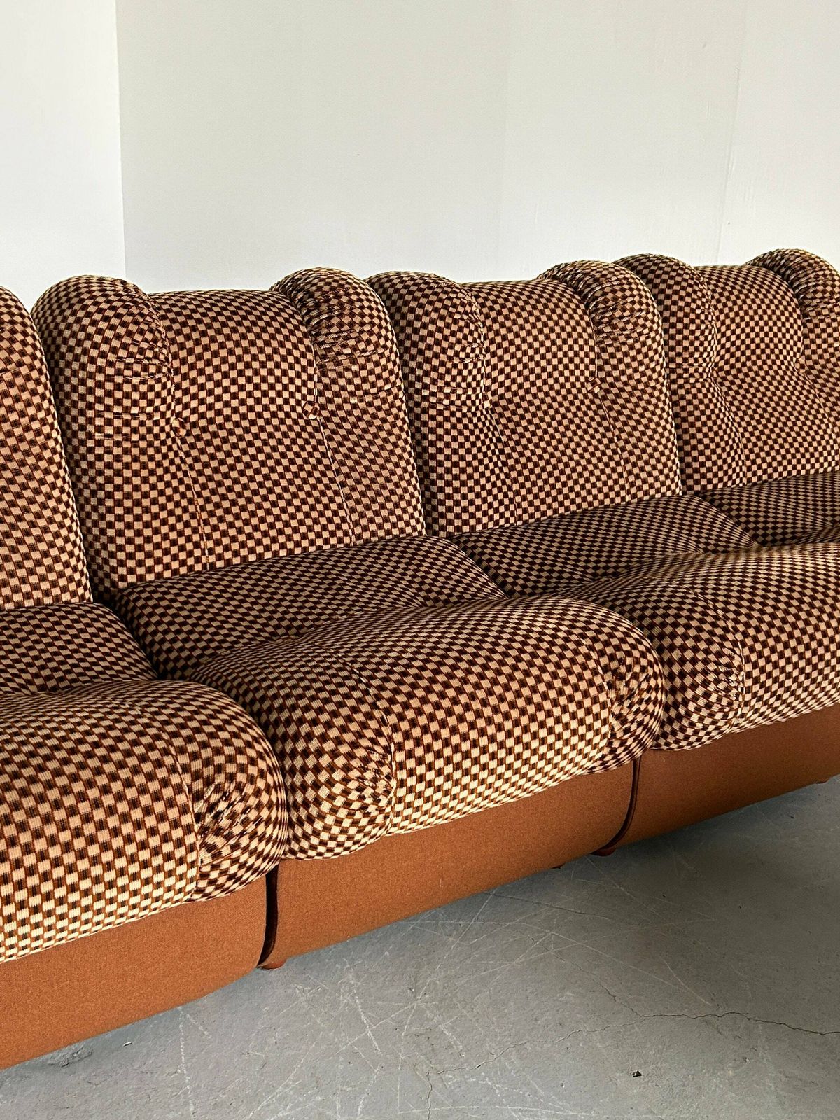 Large Italian Space Age Sculptural Cloud Modular Sofa Set In Brown Striped Fabric, Italian Mid Century Five Piece Modern Modular Sofa photo vintage