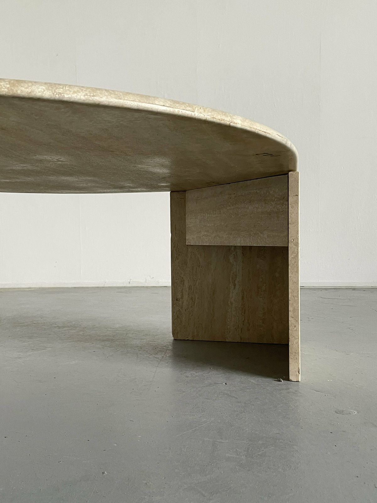 French Mid Century Teardrop Travertine Coffee Table Or Club Table In The Style Of Roche Bobois, 1980s photo 1607.0