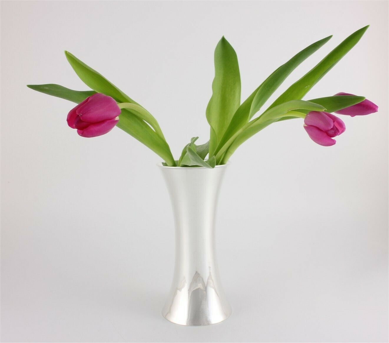 photo furniture Solid Silver Flower Vase. Edwardian Posy Holder. Atkins Brothers. 1903.