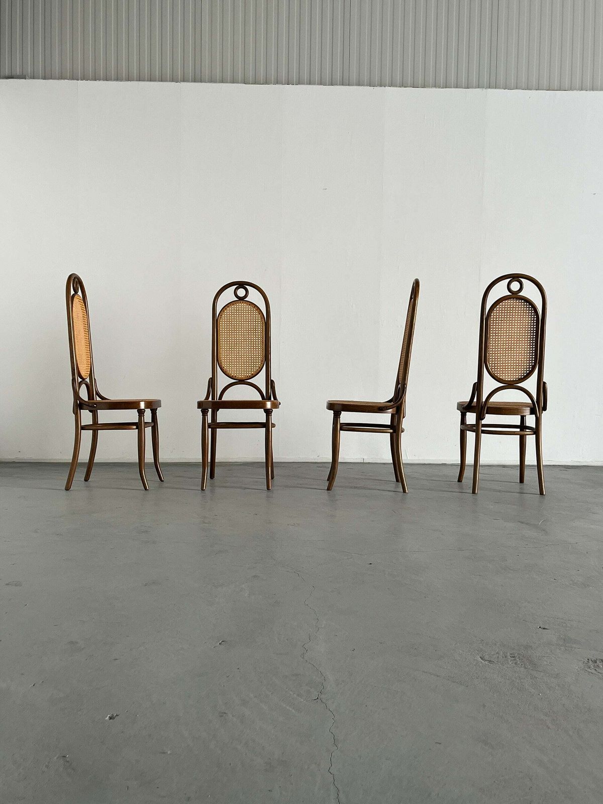 Set Of 4 Vintage Thonet 207r Bentwood High Backrest Bistro Chairs, 1950s photo Furniture