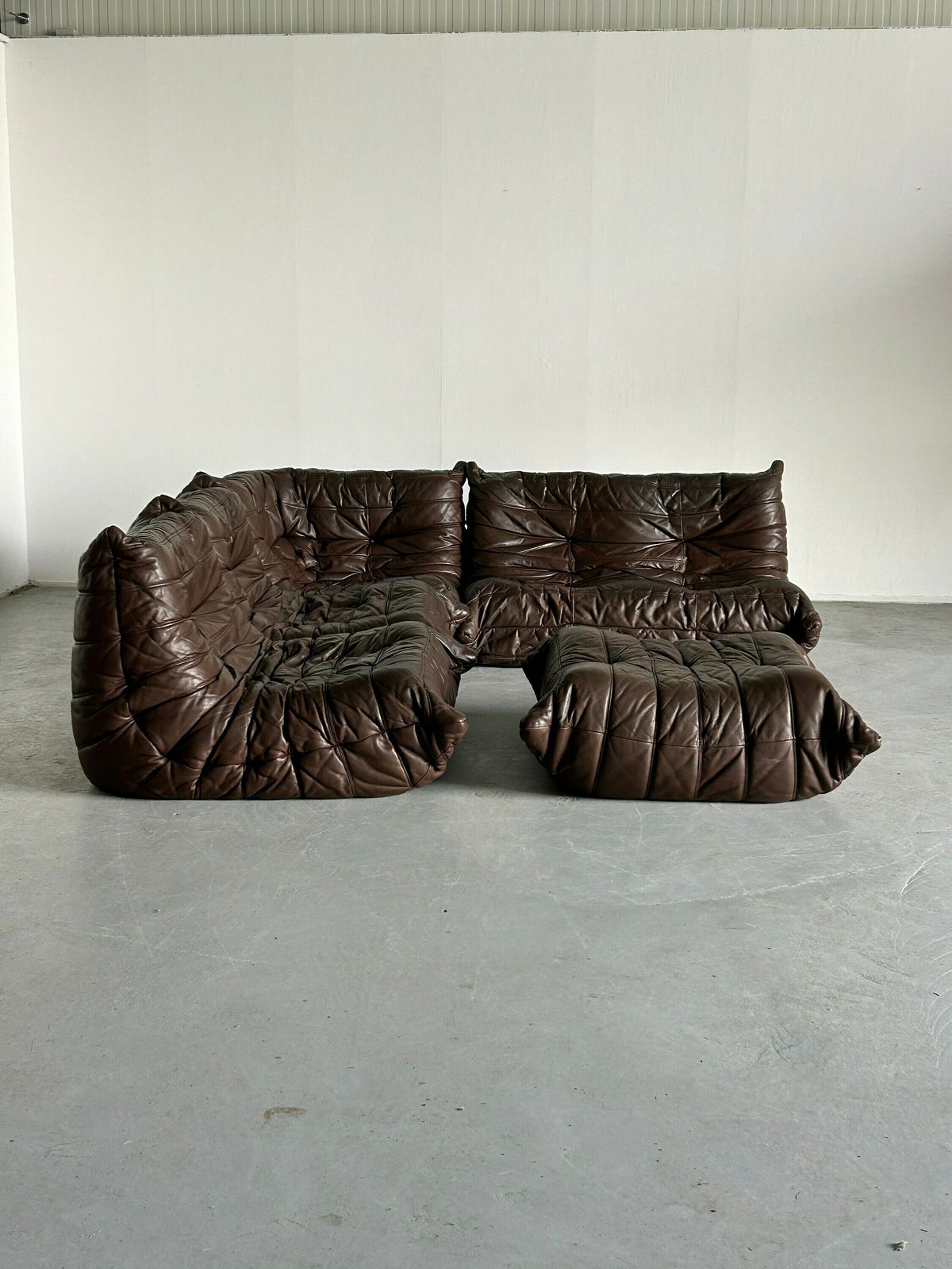 Original Vintage Togo Sofa Five Piece Ensemble Set In Brown Leather, Michel Ducaroy For Ligne Roset, 1970s Early Production photo Furniture
