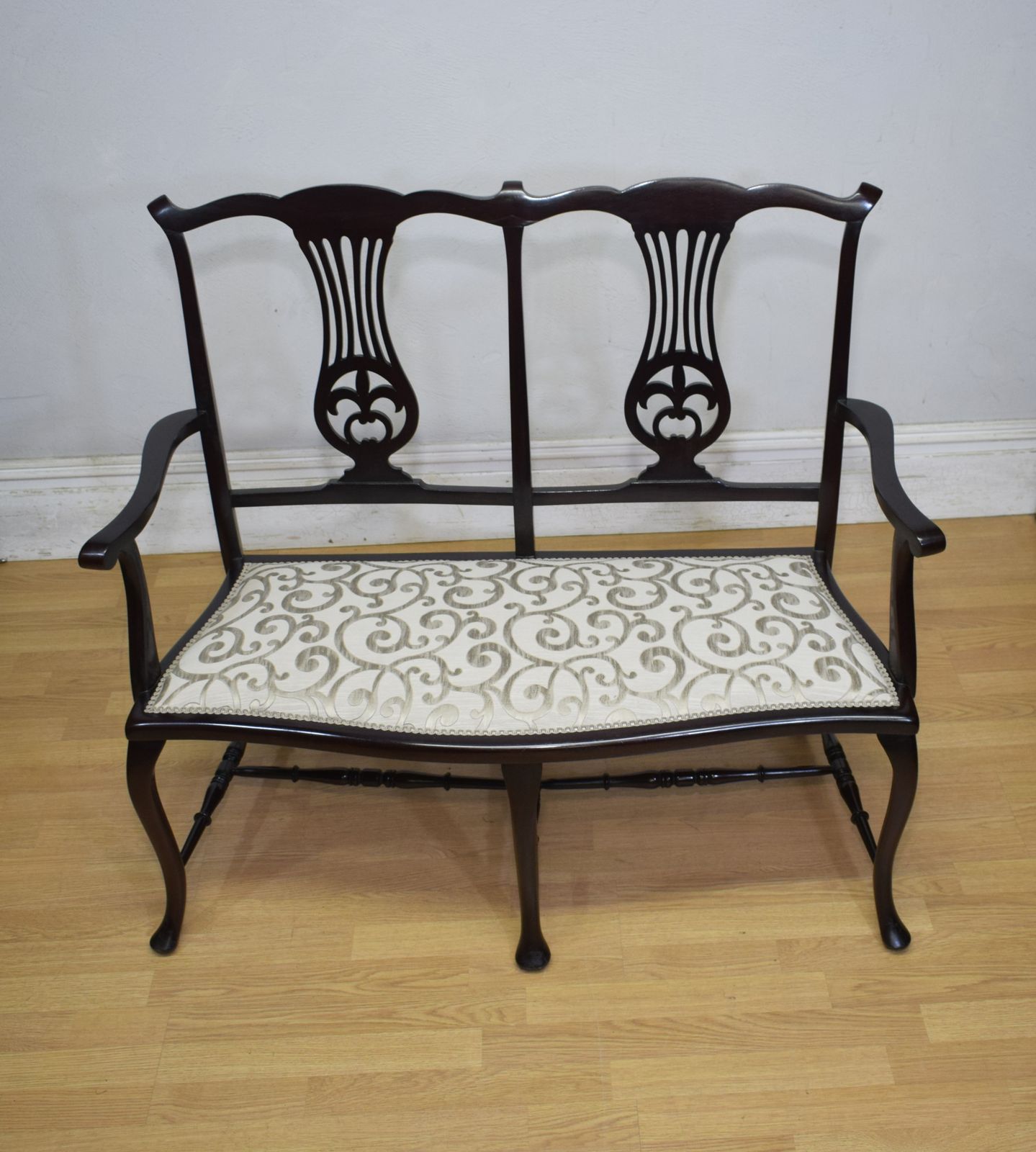 Victorian Couch / Window Seat, 1990s photo furniture