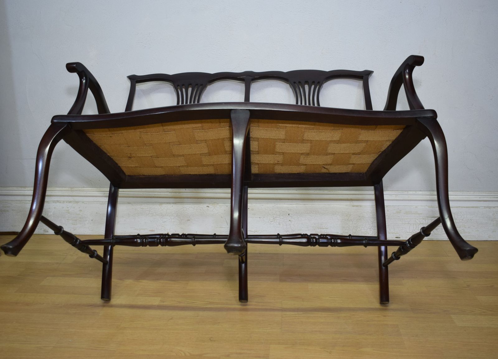 photo vinterior Victorian Couch / Window Seat, 1990s