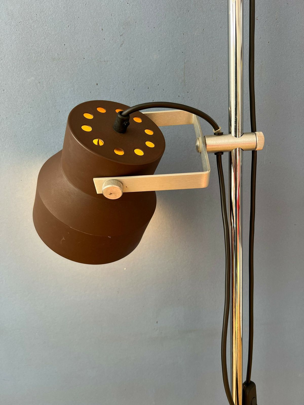 Bruine Anvia Mid Century Space Age Vloerlamp photo 514.0