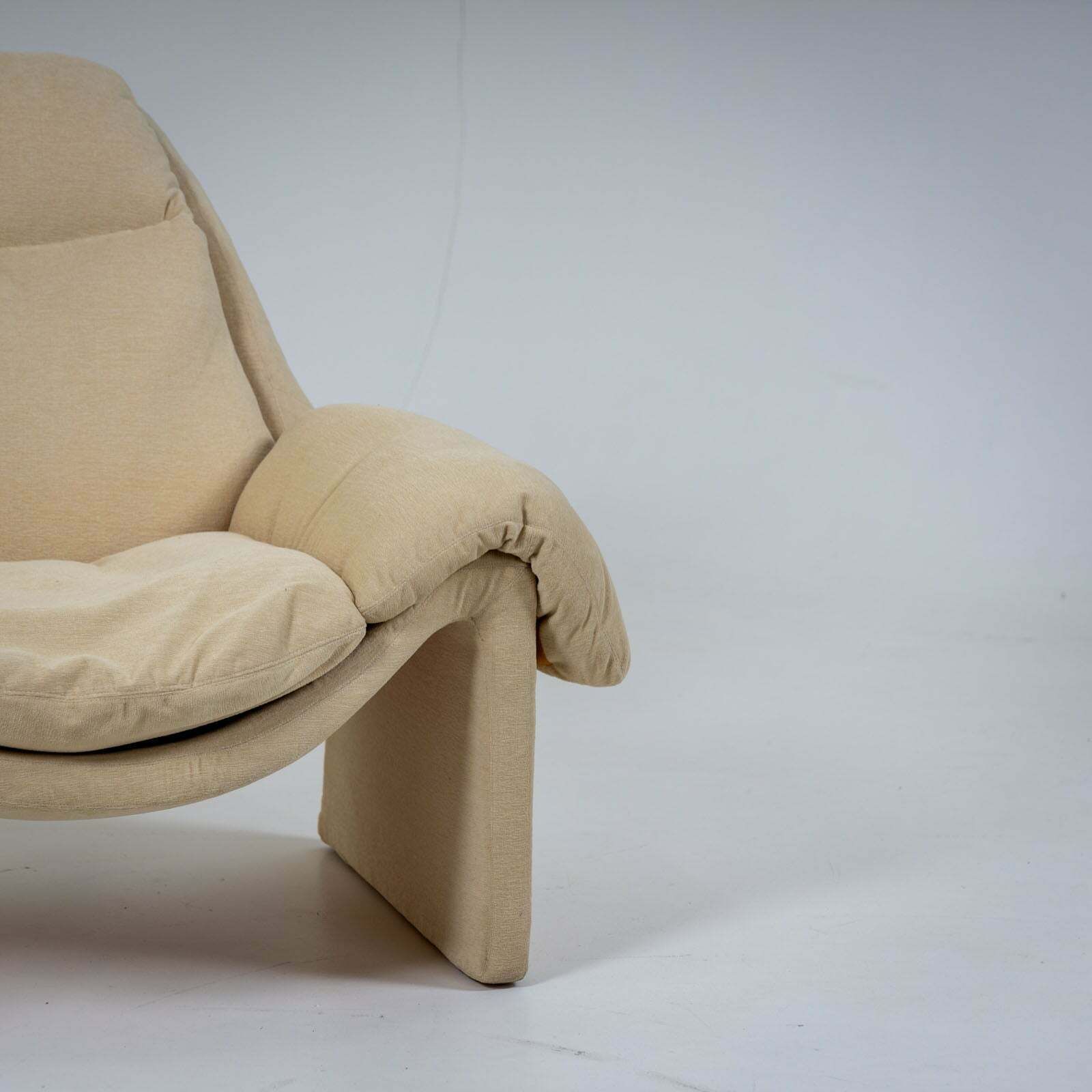 P60 Lounge Chair By Vittorio Introini For Saporiti, Italy, 1980s photo vintage