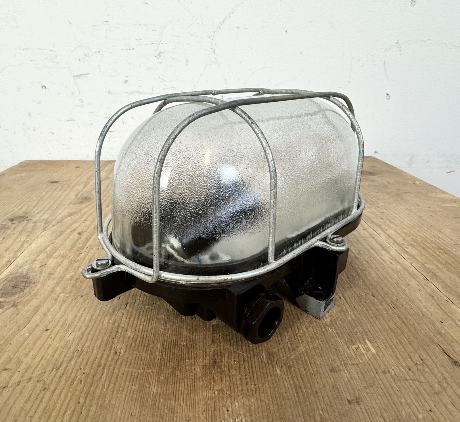 photo furniture Industrial Brown Bakelite Wall Light With Frosted Glass, 1960s, 3x