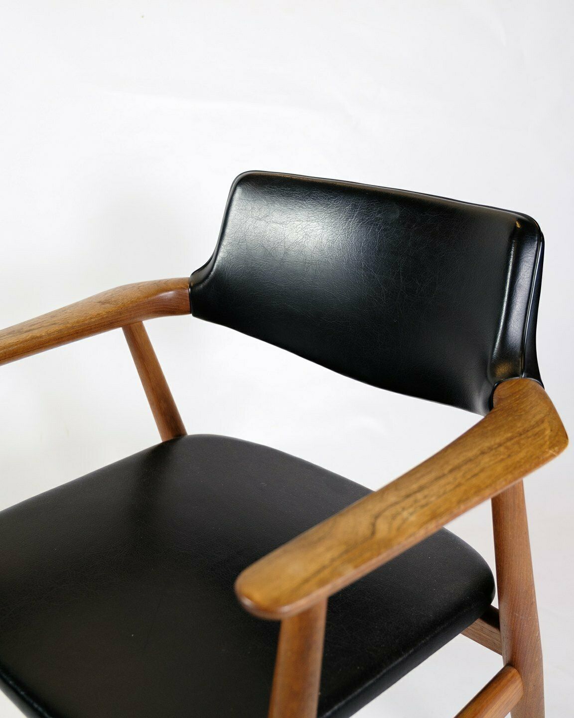 Armchair Model Gm11 By Svend Erik Andersen  For Glostrup Møbelfabrik From 1960s photo vinterior