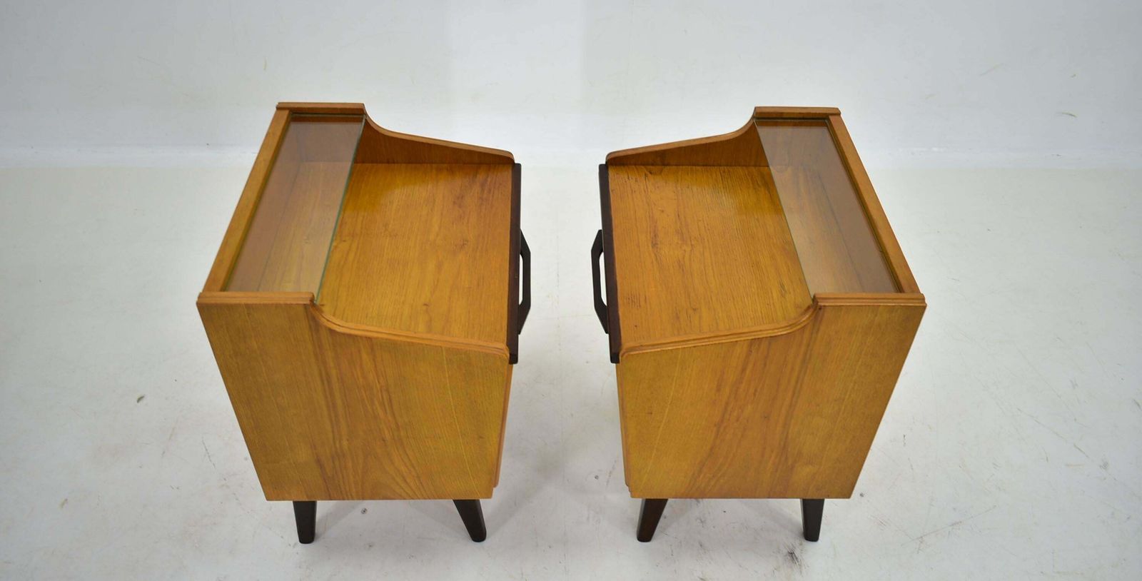 photo vintage 1960s Pair Of Midcentury Bedside Tables By Mojmir Požár, Czechoslovakia