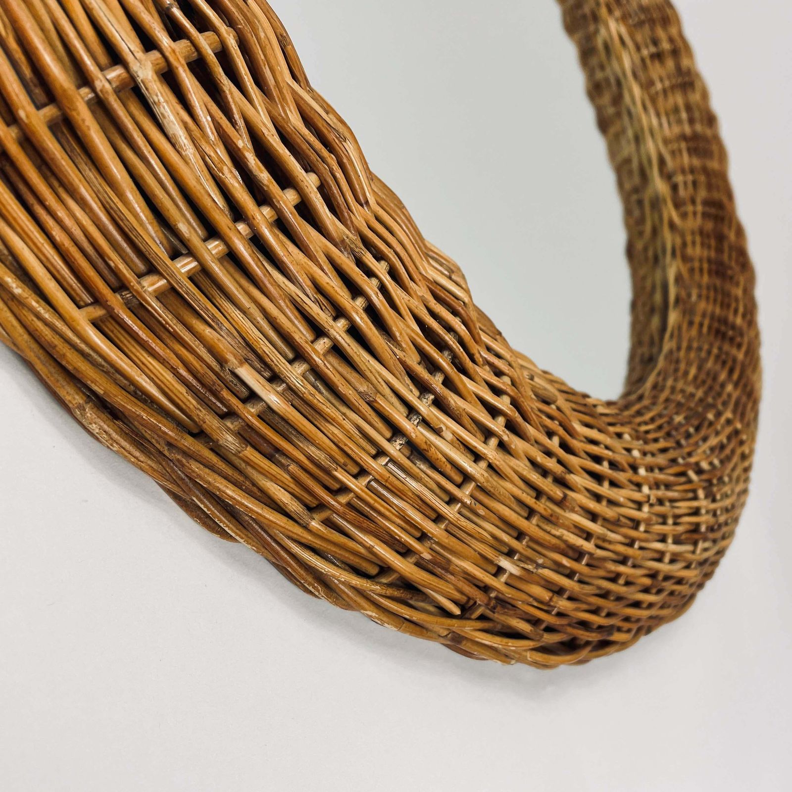 photo vintage Riviera Style Round Woven Rattan Mirror, France 1950s
