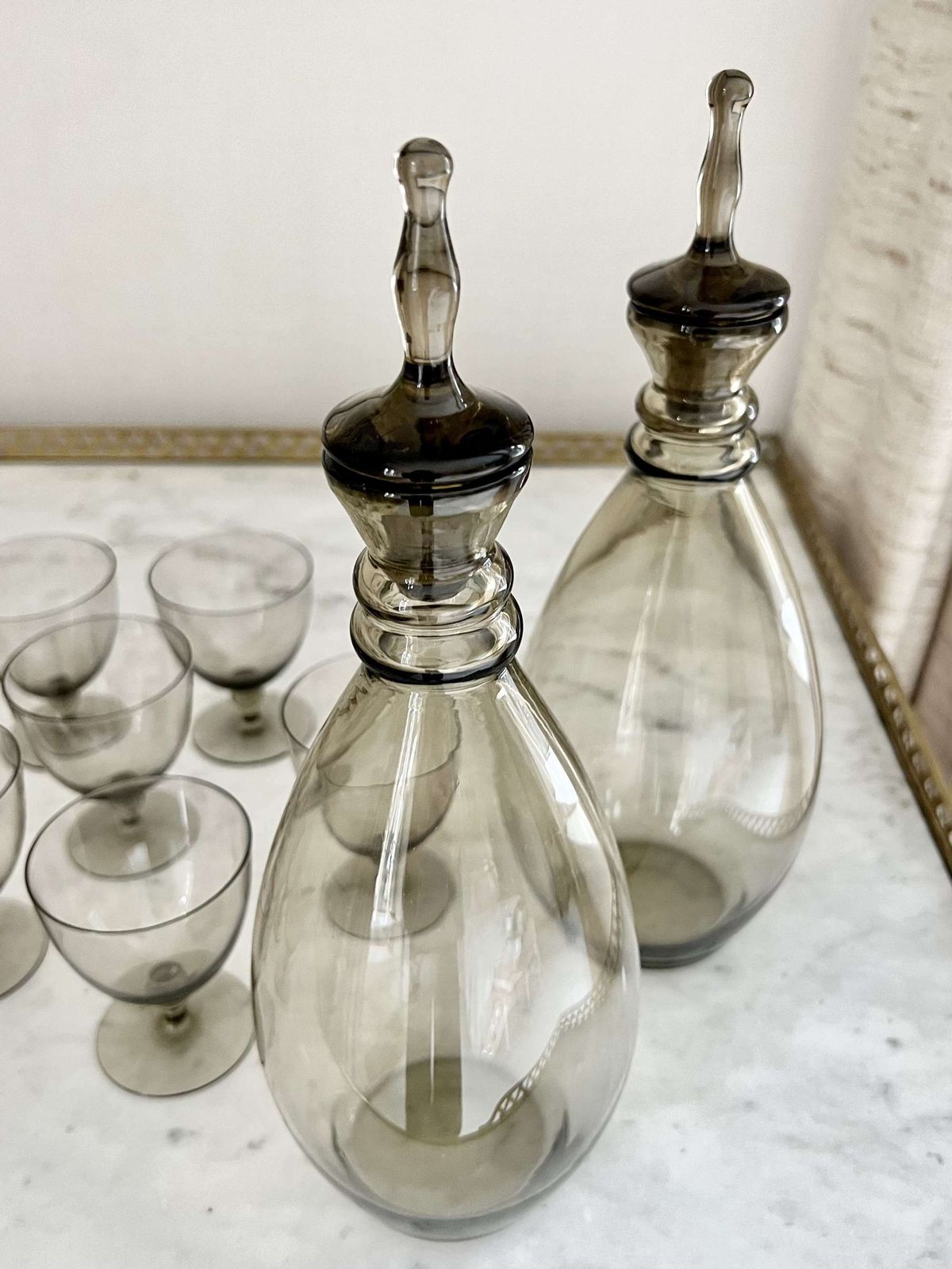 Pair Scandinavian Smoked Decanters & 10 Glasses Suite photo furniture