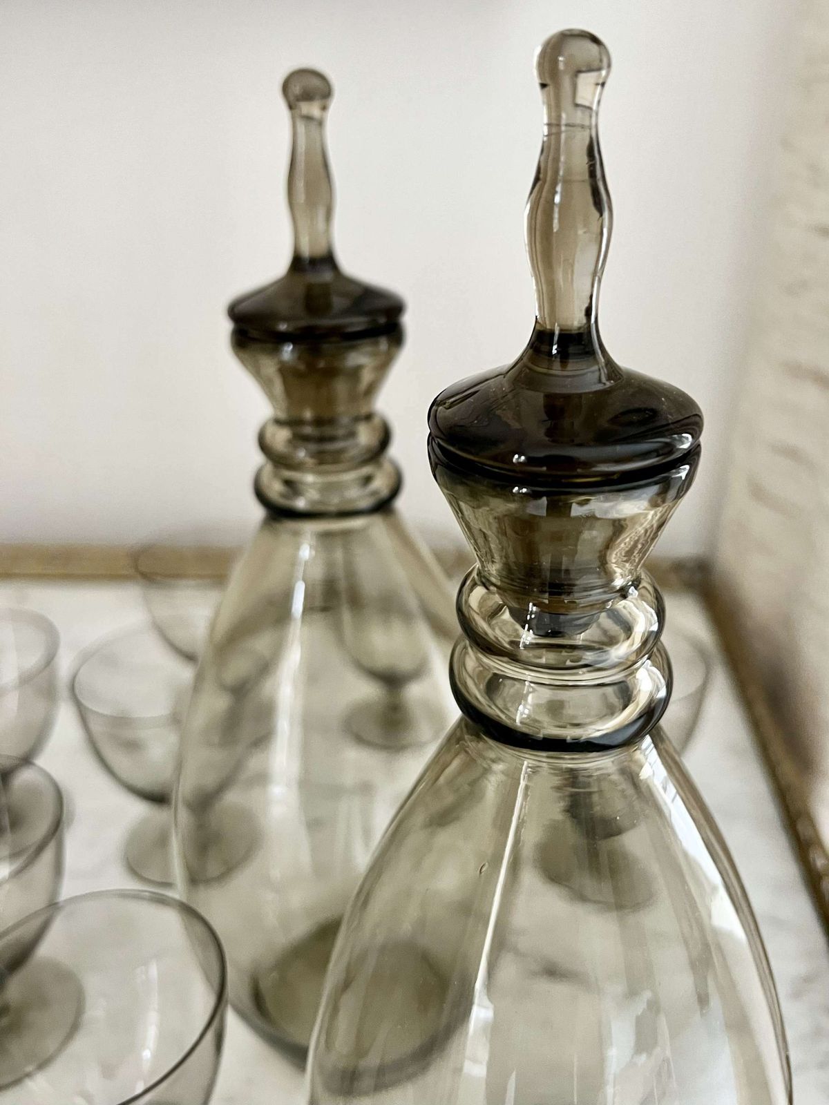 photo furniture Pair Scandinavian Smoked Decanters & 10 Glasses Suite