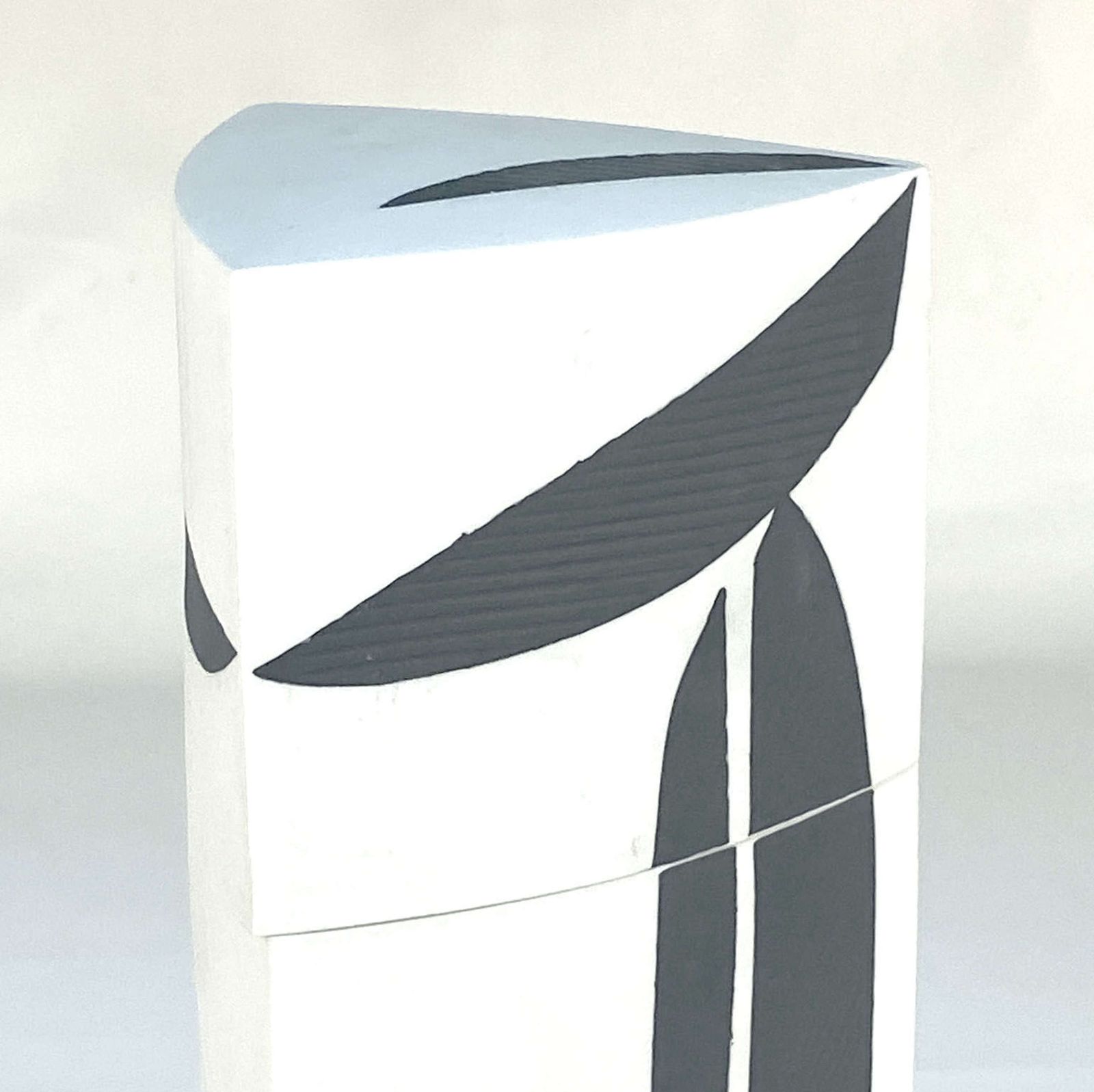 Tall Porcelain Sculpture And Vessel With Lid, White And Indigo Motiv photo vintage