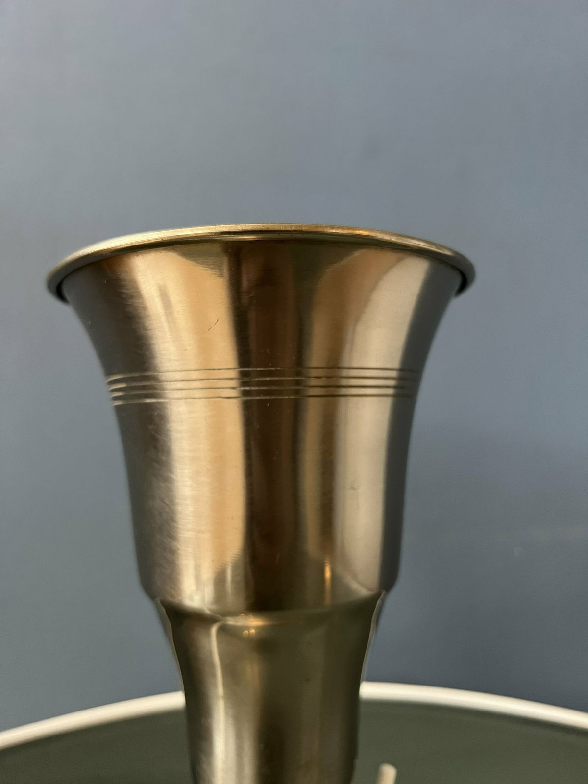 photo furniture Metalen Trompet Uplighter 'Cup' Tafellamp In Zilverkleur