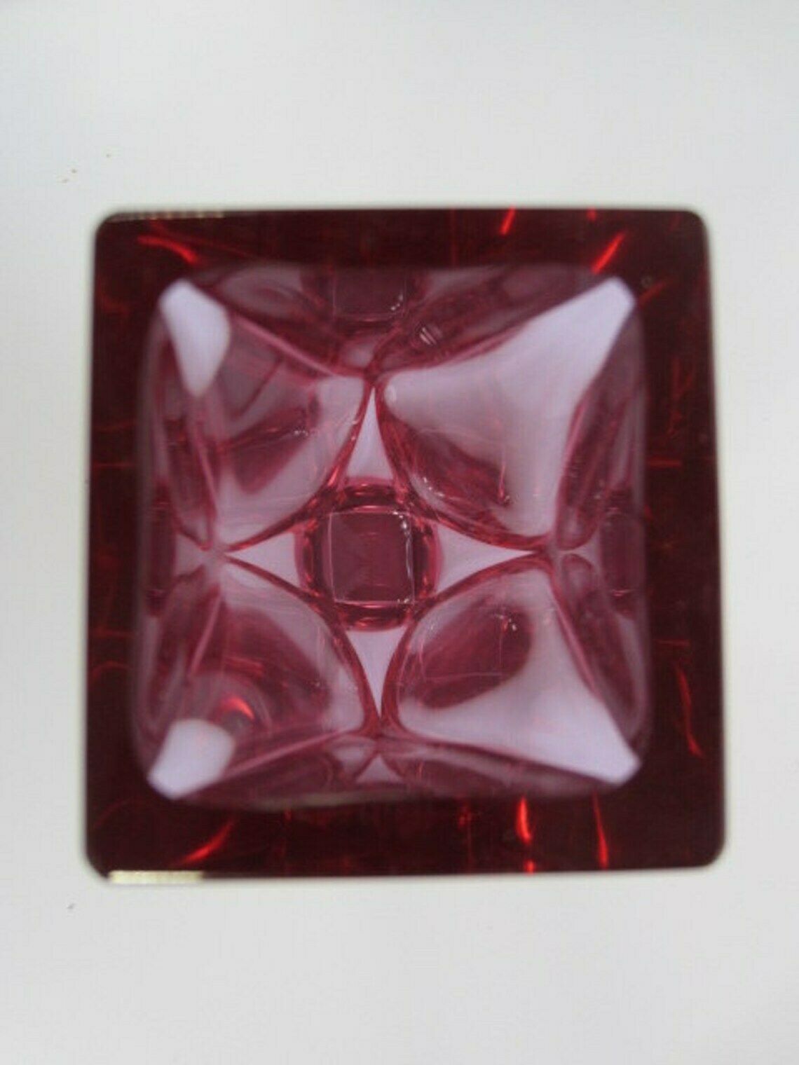 photo furniture Murano Diamond Facet Pink Alexandrite Vase Mid Century Art Glass