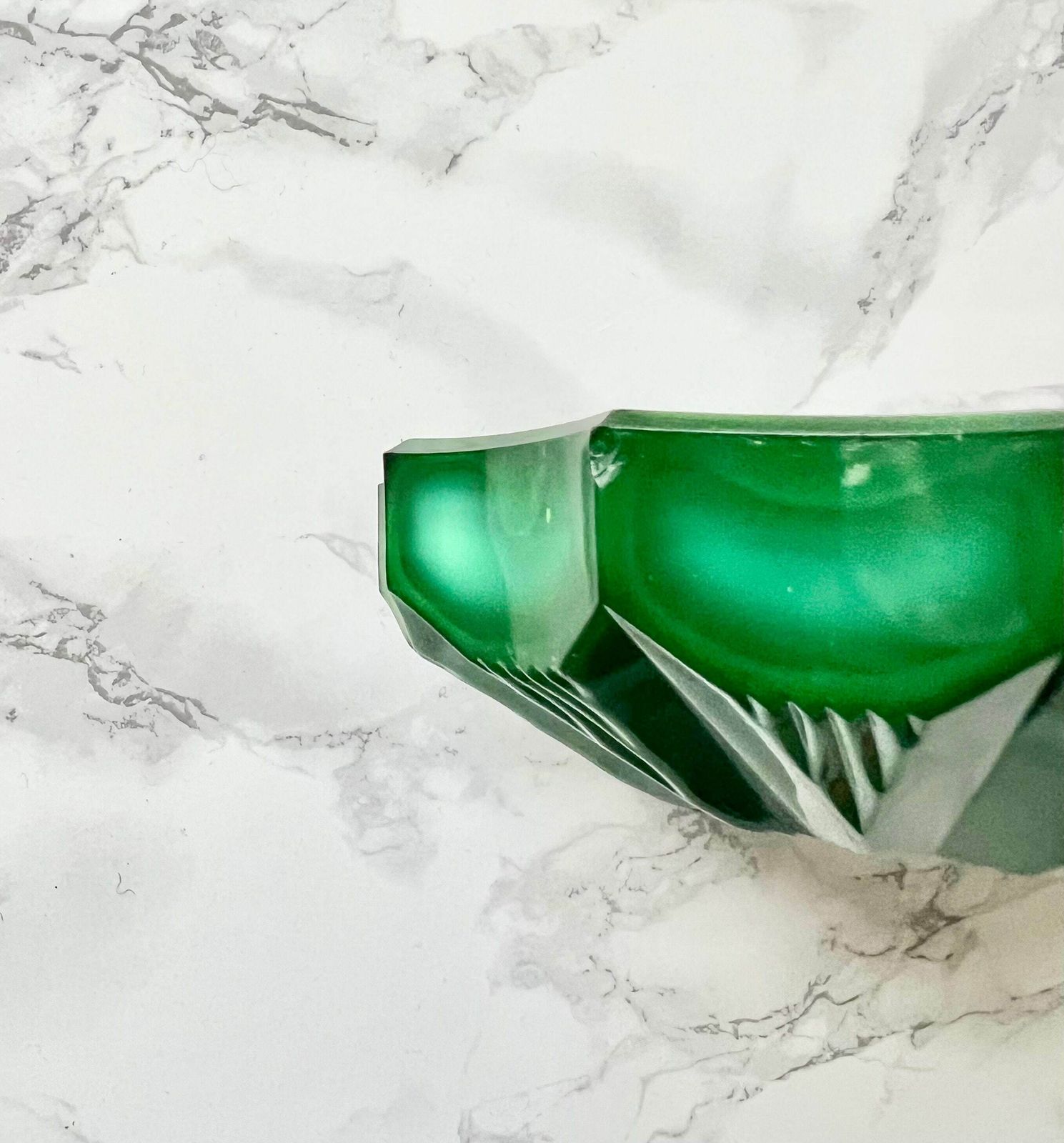 Very Beautiful Old Ashtray In Green Molded Glass Imitating Malachite To Be Diverted photo vinterior