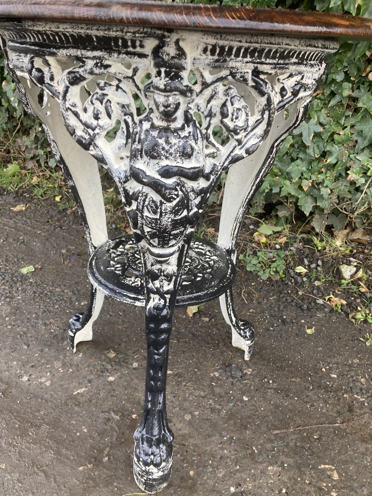 Britannia Style Pub/Garden Table With Oak Top photo Garden Furniture