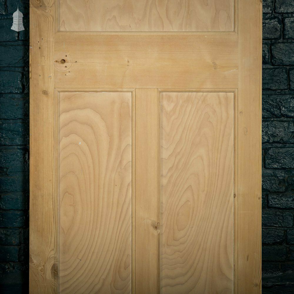 photo furniture Pine Panelled Door, Moulded 3 Panel Set Of 3