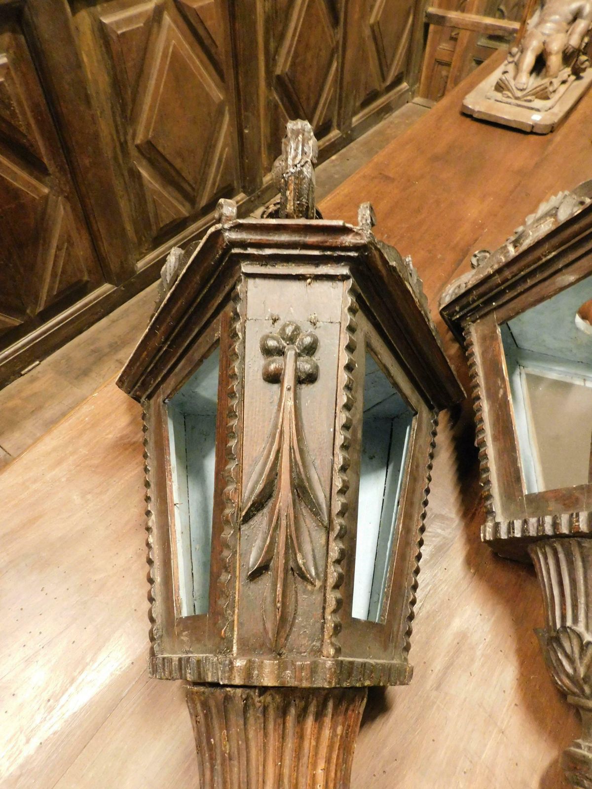 photo for sale Pair Of Old Big Street Lamps, Procession Lamps In Lacquered Wood, Italy
