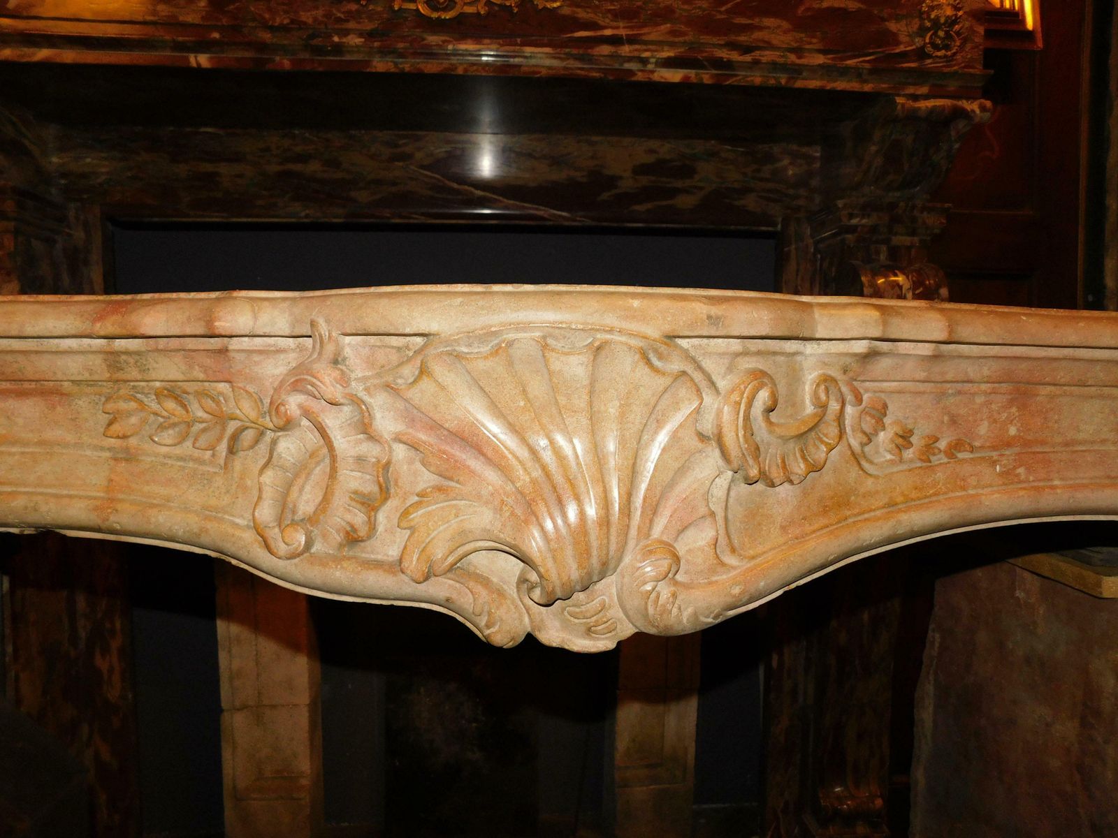 French Fireplace Mantle In "Rosso Verona" Marble, Carved With Shell photo vinterior