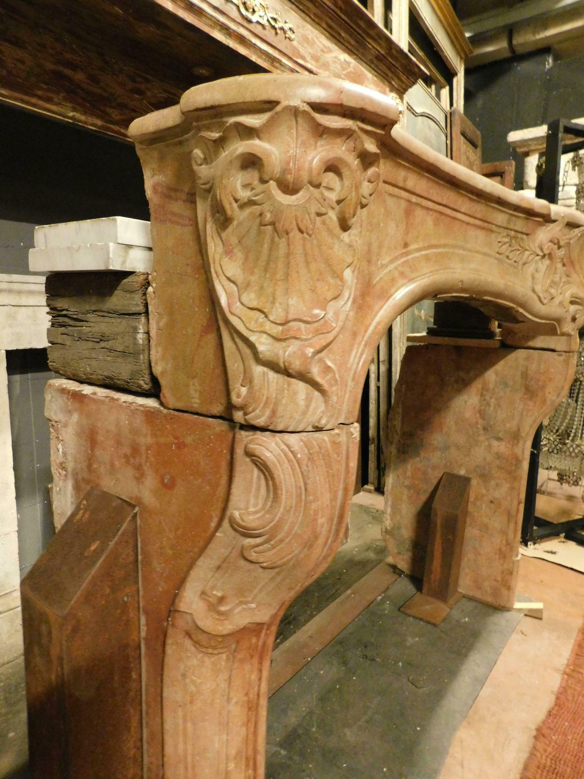 photo furniture French Fireplace Mantle In "Rosso Verona" Marble, Carved With Shell