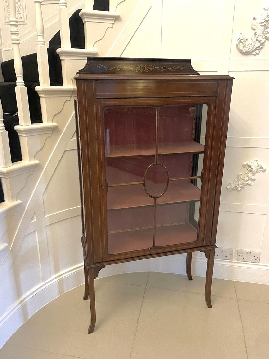 Antique Early 20th Century Quality Mahogany Inlaid Display Cabinet