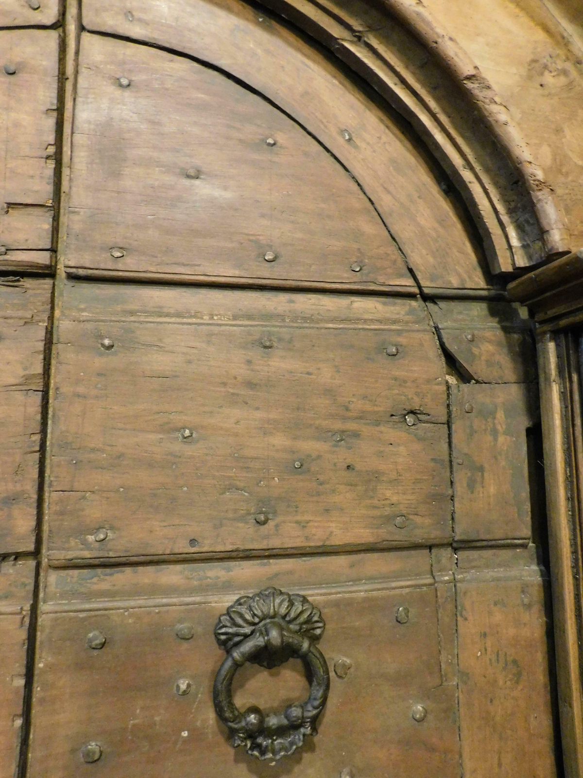 photo furniture Old Door In Poplar With Nails, Rustic And Curtained, Italy