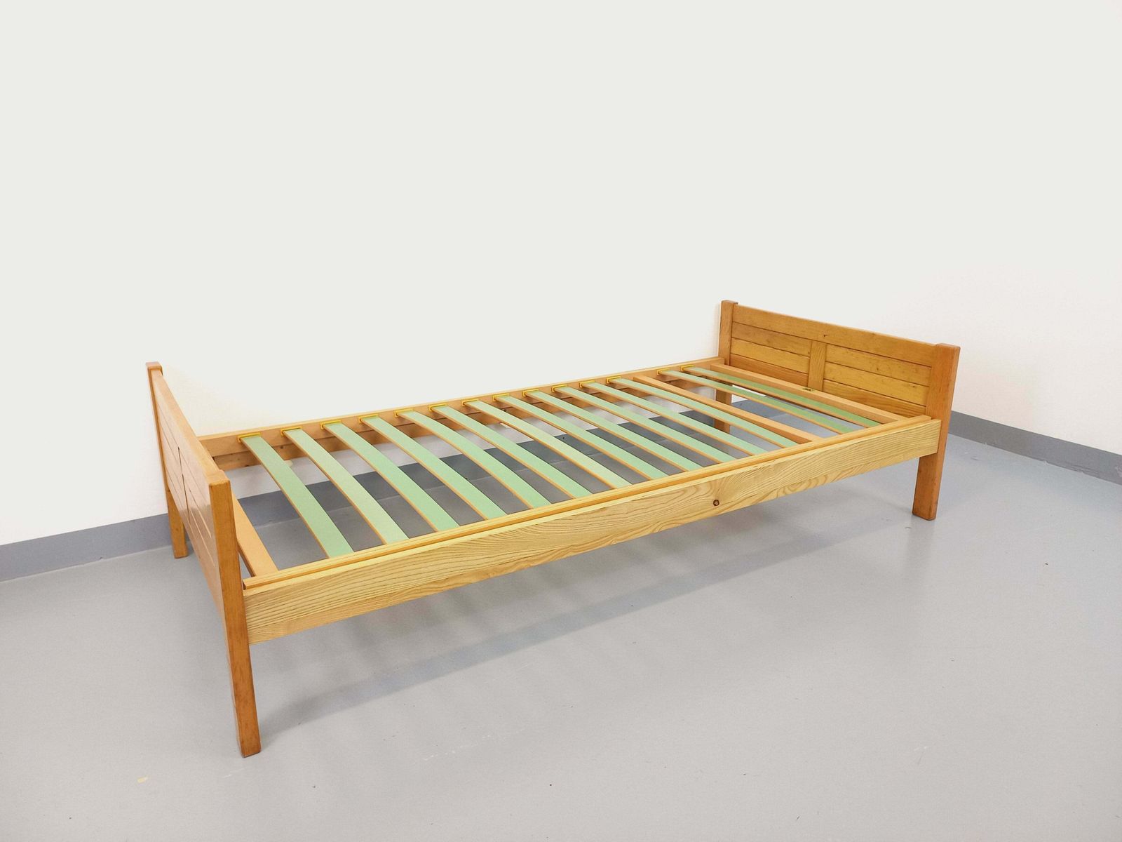 New | Mountain Design Les Arcs Single Bed In Ash photo Furniture