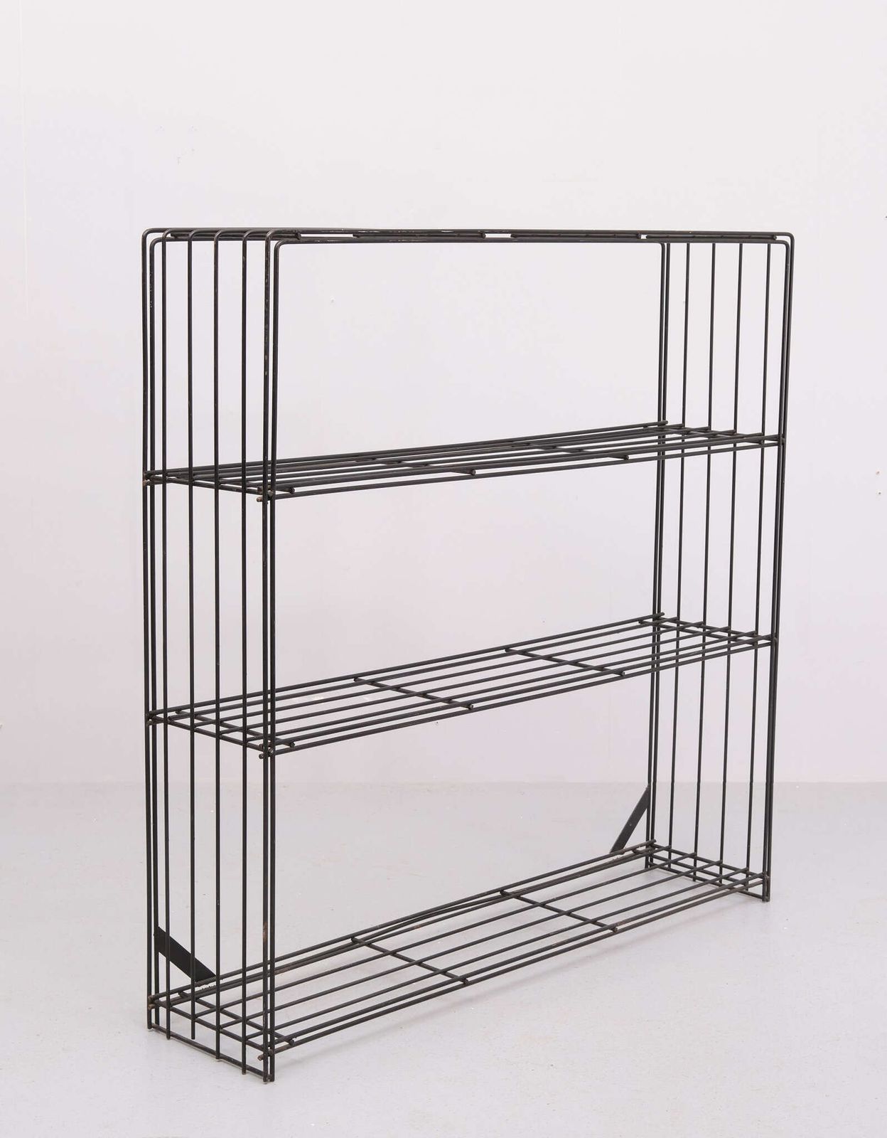 Mid Century Minimalist "Pilastro" Shelf By Tjerk Reijenga 1950s Holland photo vinterior