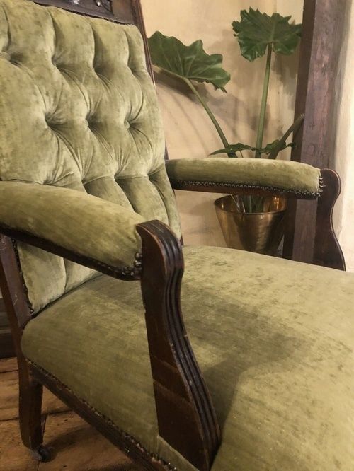 Edwardian Button Upholstered In Green Velvet Gentleman's Reading Fireside Chair. photo 349.0