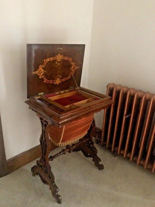 Harrods Exceptional Fine Quality Original Marquetry Antique Walnut Burr Lady (Of The House) Sewing Work Table Side 1850 Circa
