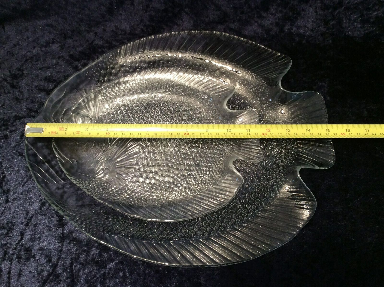 photo for sale Retro 1970s Arcoroc ‘Poisson’ Set Of 7 Glass Dishes: 1 Large Platter, 6 Dinner Plates, Arcoroc Fish Plates, Arcoroc Glass Fish Poisson Plate
